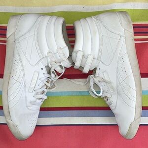 EXCELLENT CONDITION WOMEN’S FREESTYLE 12 HI-TOP REEBOKS CLASSIC VINTAGE STYLE